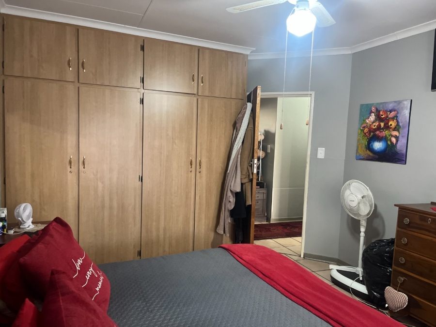2 Bedroom Property for Sale in Potchefstroom South North West